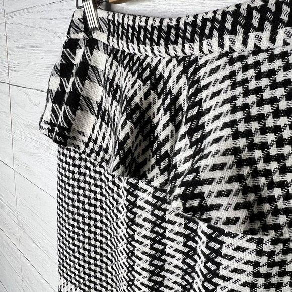 Zara Skirt Womens Size Large Black & White Tweed Plaid Ruffle Houndstooth Pencil - Picture 9 of 14